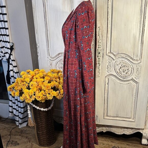 June & Hudson Dark Floral Empire Waist Long Sleeve Maxi Dress - Picture 8 of 14